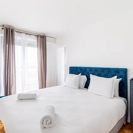 アパート Guestready - Charming Family Duplex With A Terrace パリ
